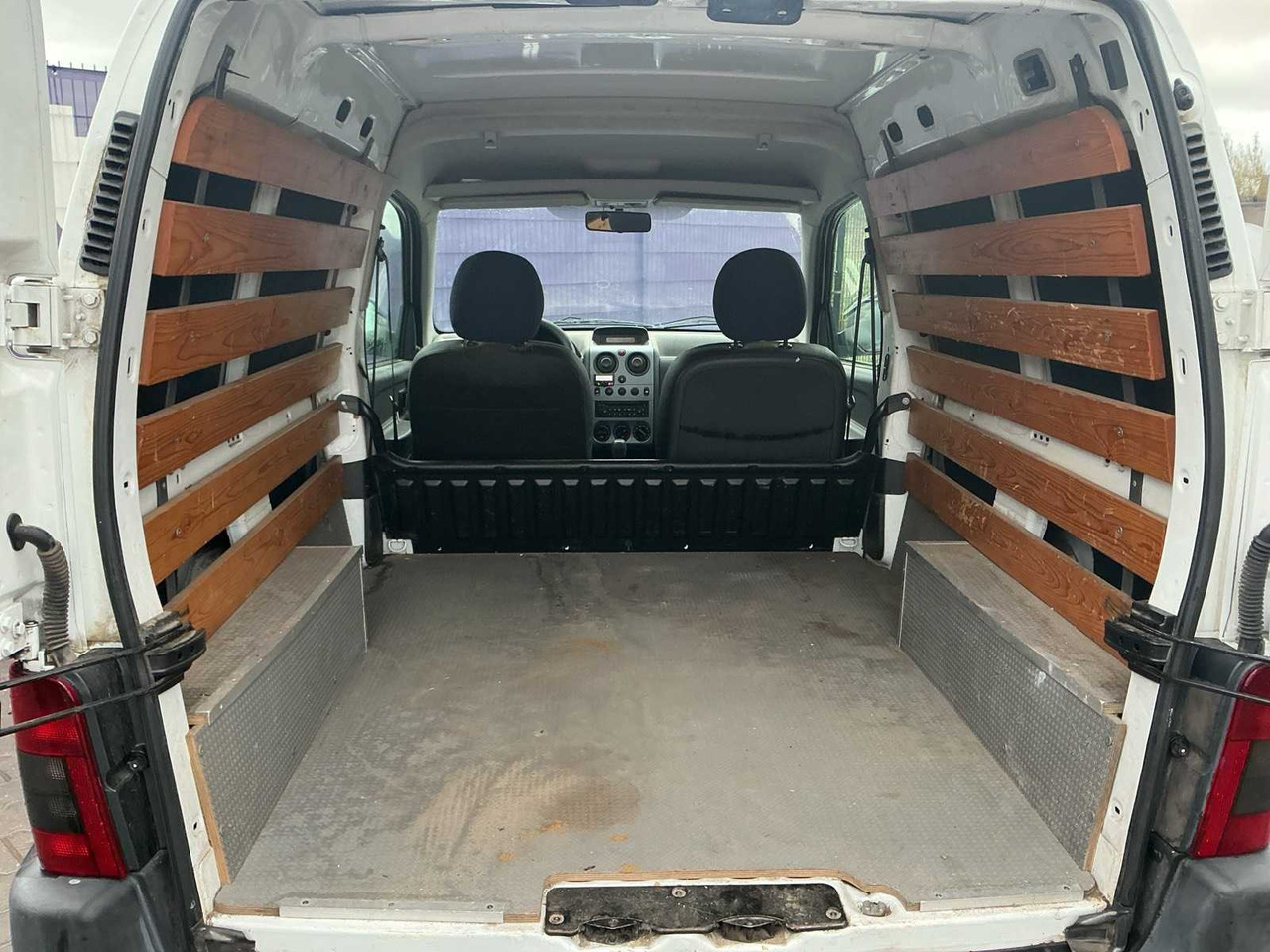 2005 - PEUGEOT - PARTNER - 170C 1.9 D AVANTAGE - COMMERCIAL VEHICLE - Varebil: billede 5 2005 - PEUGEOT - PARTNER - 170C 1.9 D AVANTAGE - COMMERCIAL VEHICLE - Varebil: billede 5