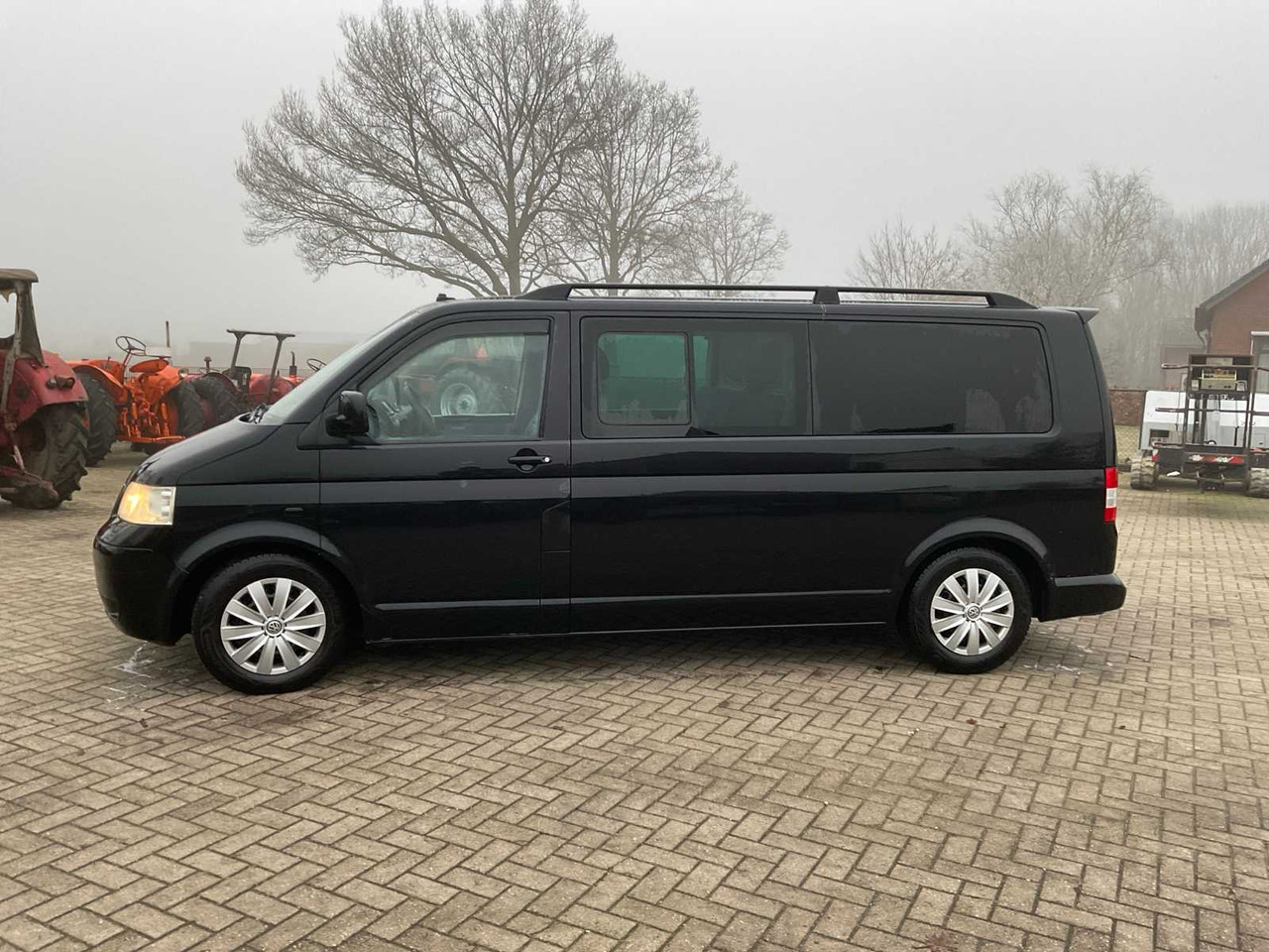2006 VOLKSWAGEN CARAVELLE 2.5 TDI 340 TREND.DC COMMERCIAL VEHICLE - Varebil: billede 1 2006 VOLKSWAGEN CARAVELLE 2.5 TDI 340 TREND.DC COMMERCIAL VEHICLE - Varebil: billede 1