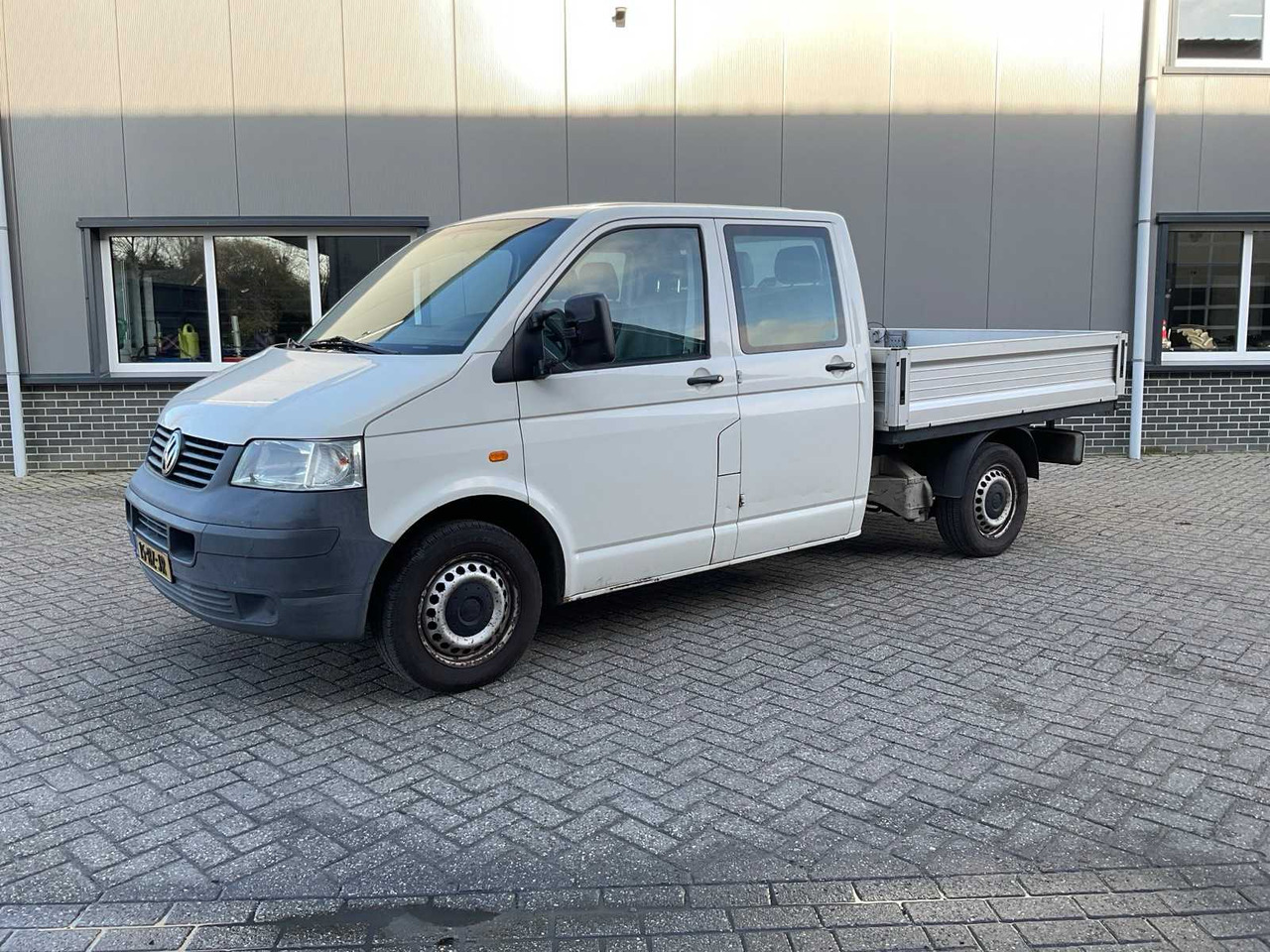 2006 VOLKSWAGEN TRANSPORTER COMMERCIAL VEHICLE - Varebil: billede 1 2006 VOLKSWAGEN TRANSPORTER COMMERCIAL VEHICLE - Varebil: billede 1