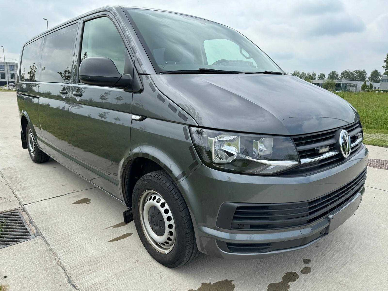 2018 VOLKSWAGEN KOMBI TRANSPORTER - Varebil: billede 2 2018 VOLKSWAGEN KOMBI TRANSPORTER - Varebil: billede 2