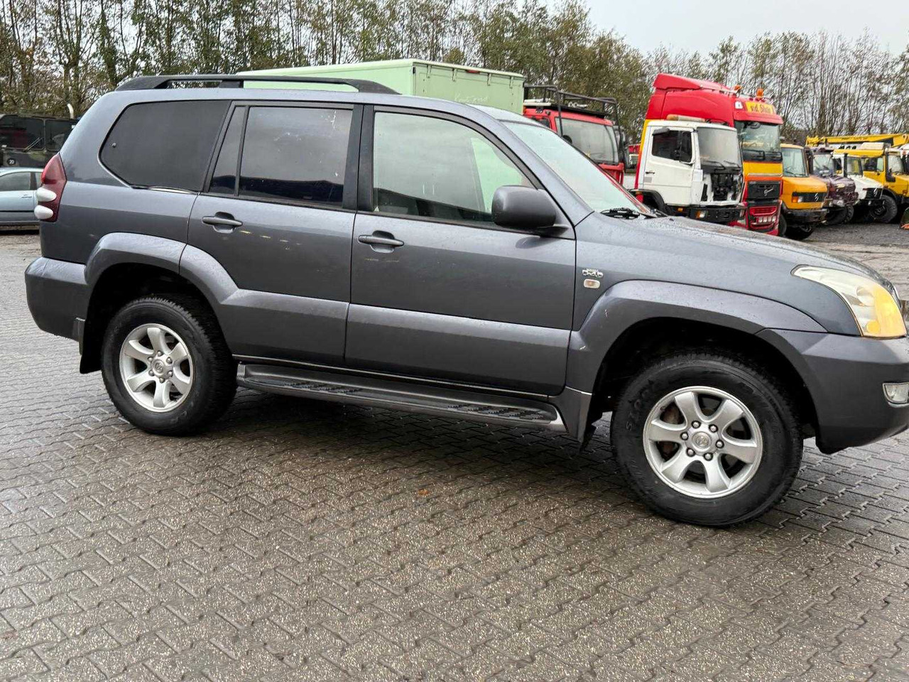 TOYOTA - LAND CRUISER - 3.0 D-4D VX HR BL.V. - COMMERCIAL VEHICLE - Varebil: billede 4 TOYOTA - LAND CRUISER - 3.0 D-4D VX HR BL.V. - COMMERCIAL VEHICLE - Varebil: billede 4