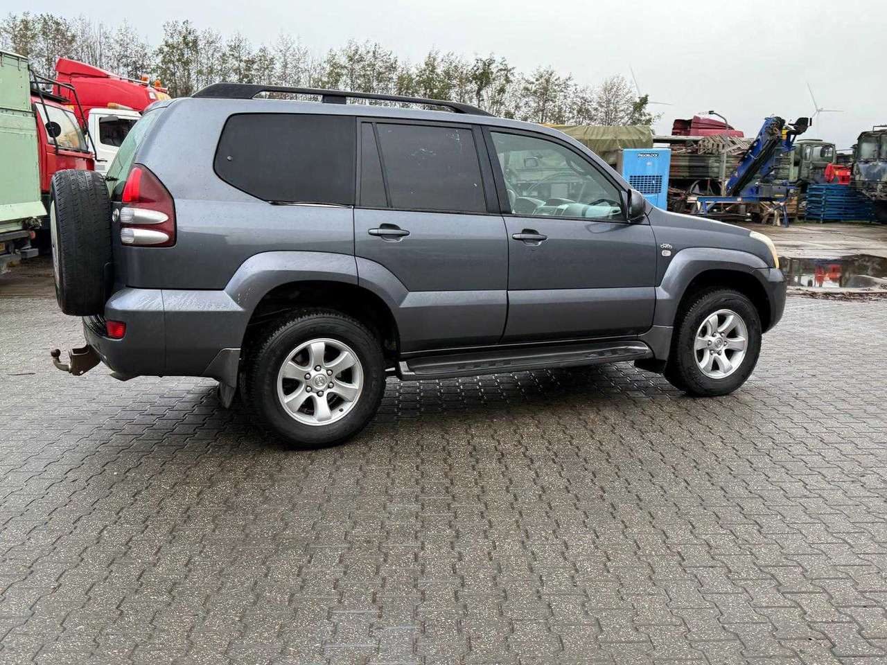 TOYOTA - LAND CRUISER - 3.0 D-4D VX HR BL.V. - COMMERCIAL VEHICLE - Varebil: billede 3 TOYOTA - LAND CRUISER - 3.0 D-4D VX HR BL.V. - COMMERCIAL VEHICLE - Varebil: billede 3