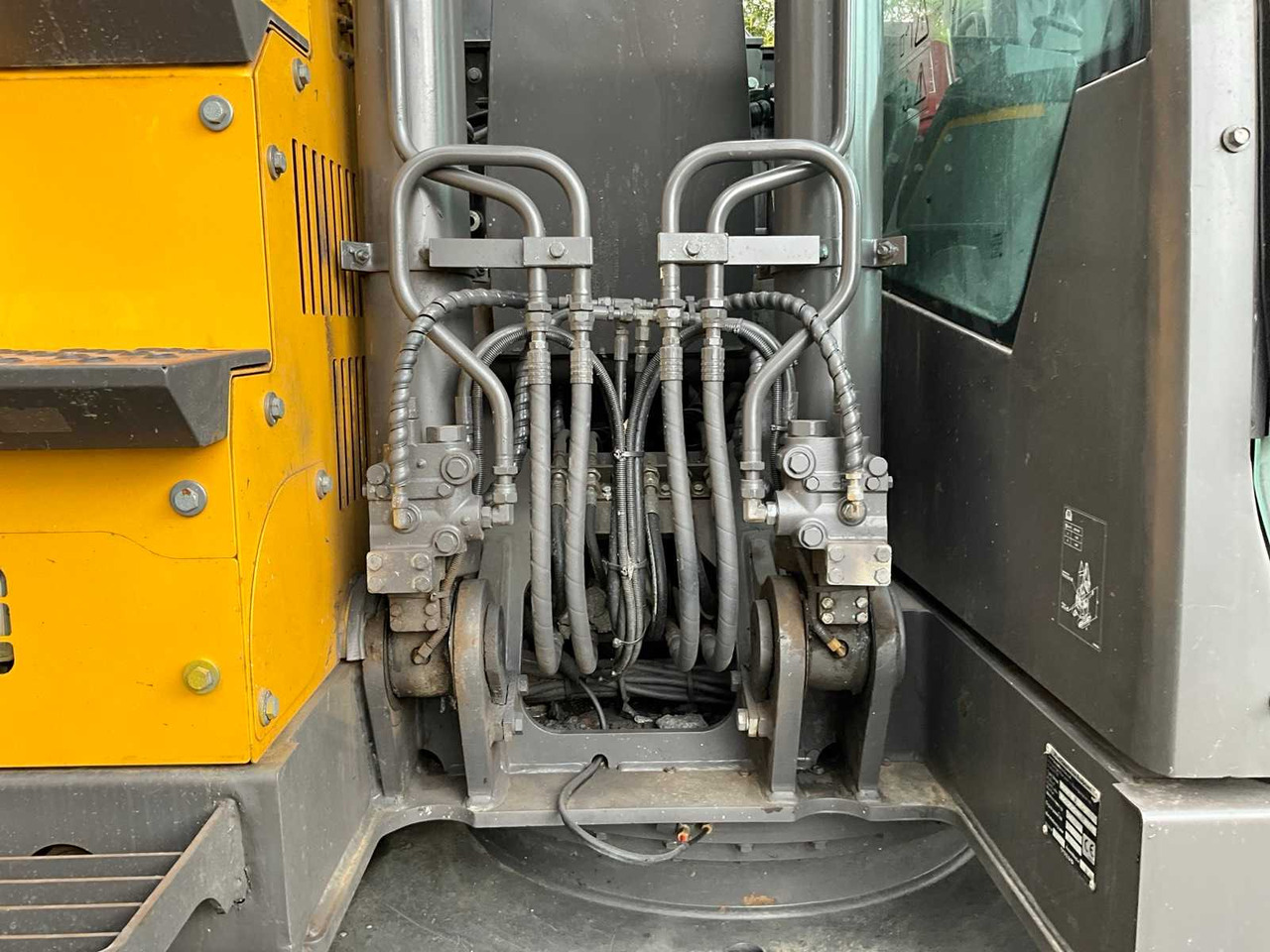 Bæltegravemaskine Volvo ECR145EL: billede 15