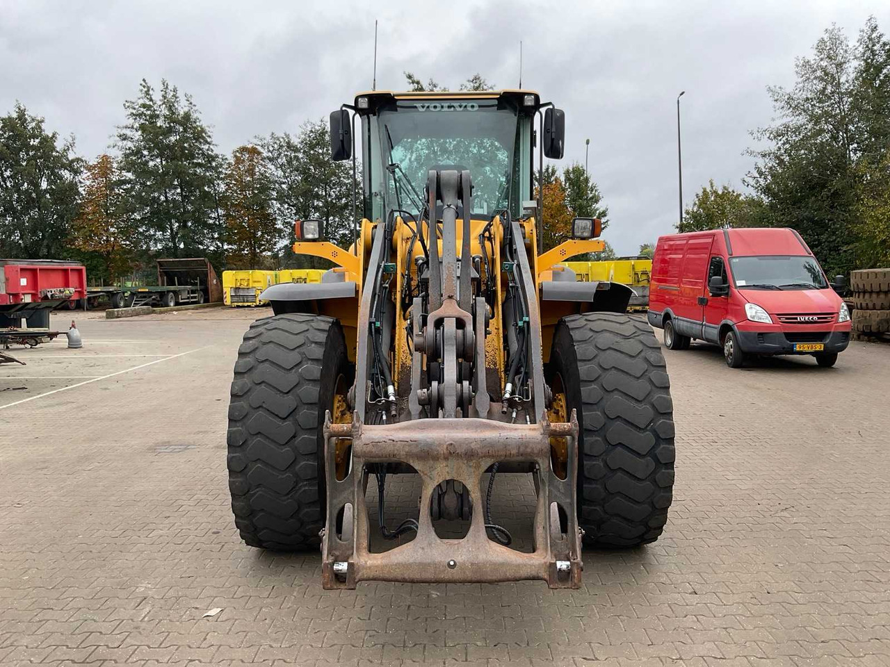 Volvo L120F - Gummihjulslæsser: billede 2 Volvo L120F - Gummihjulslæsser: billede 2