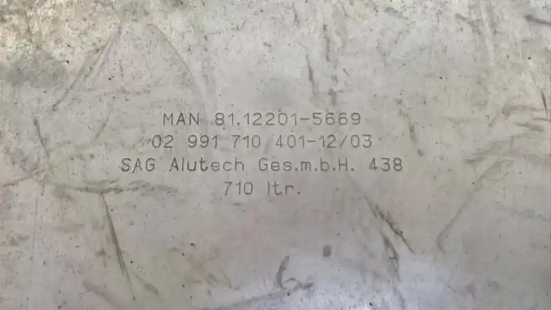 MAN Brandstoftank 710 Liter - Brændstoftank for Lastbil: billede 2 MAN Brandstoftank 710 Liter - Brændstoftank for Lastbil: billede 2