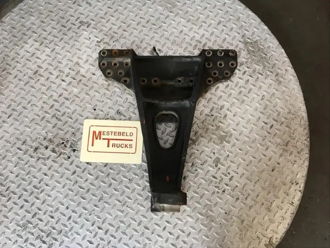 MAN Reactiestangsteun rechts - Ramme/ Chassis for Lastbil: billede 1 MAN Reactiestangsteun rechts - Ramme/ Chassis for Lastbil: billede 1