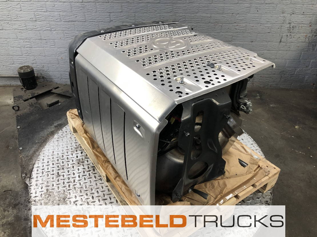 Mercedes-Benz Katalysator - Udstødningssystem for Lastbil: billede 2 Mercedes-Benz Katalysator - Udstødningssystem for Lastbil: billede 2