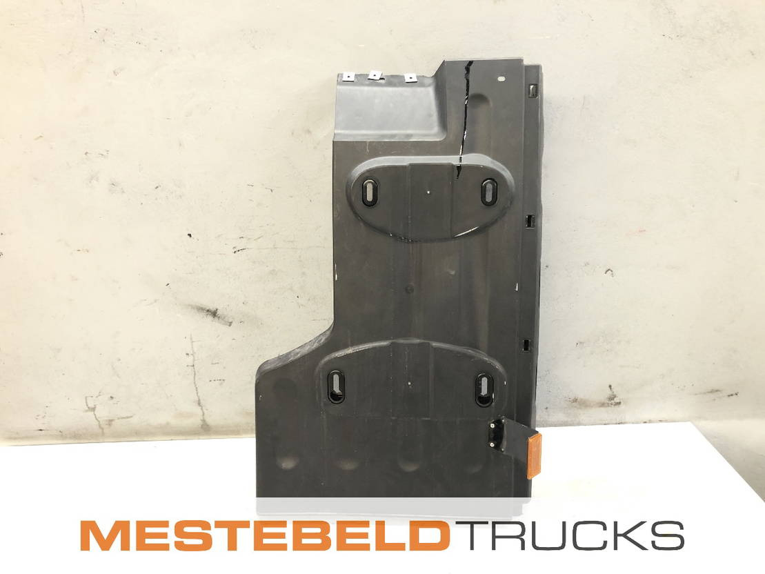 Mercedes-Benz Spatbord rechts - Ramme/ Chassis for Lastbil: billede 1 Mercedes-Benz Spatbord rechts - Ramme/ Chassis for Lastbil: billede 1