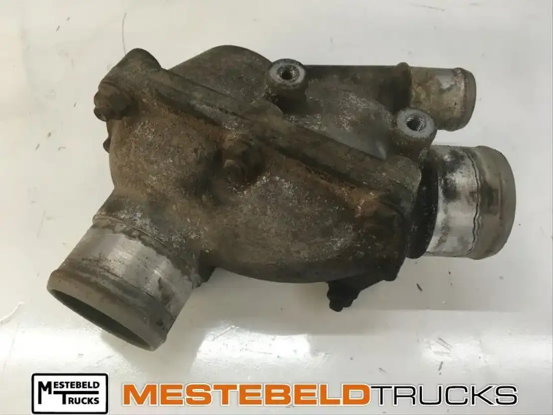 Scania T hermostaathuis - Motor og reservedele for Lastbil: billede 1 Scania T hermostaathuis - Motor og reservedele for Lastbil: billede 1
