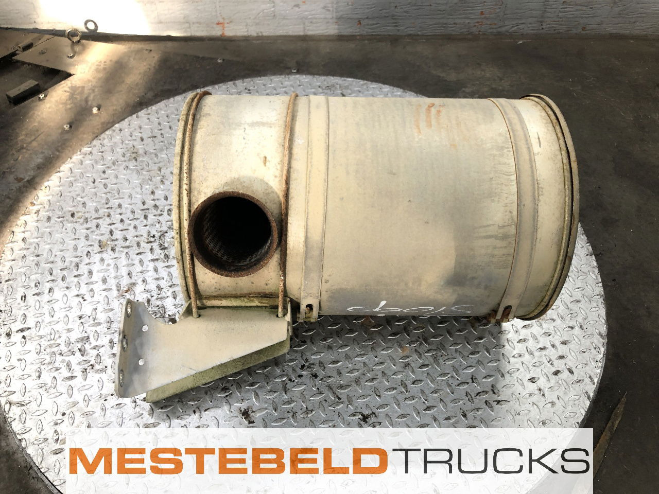 Volvo Katalysator - Udstødningssystem for Lastbil: billede 1 Volvo Katalysator - Udstødningssystem for Lastbil: billede 1
