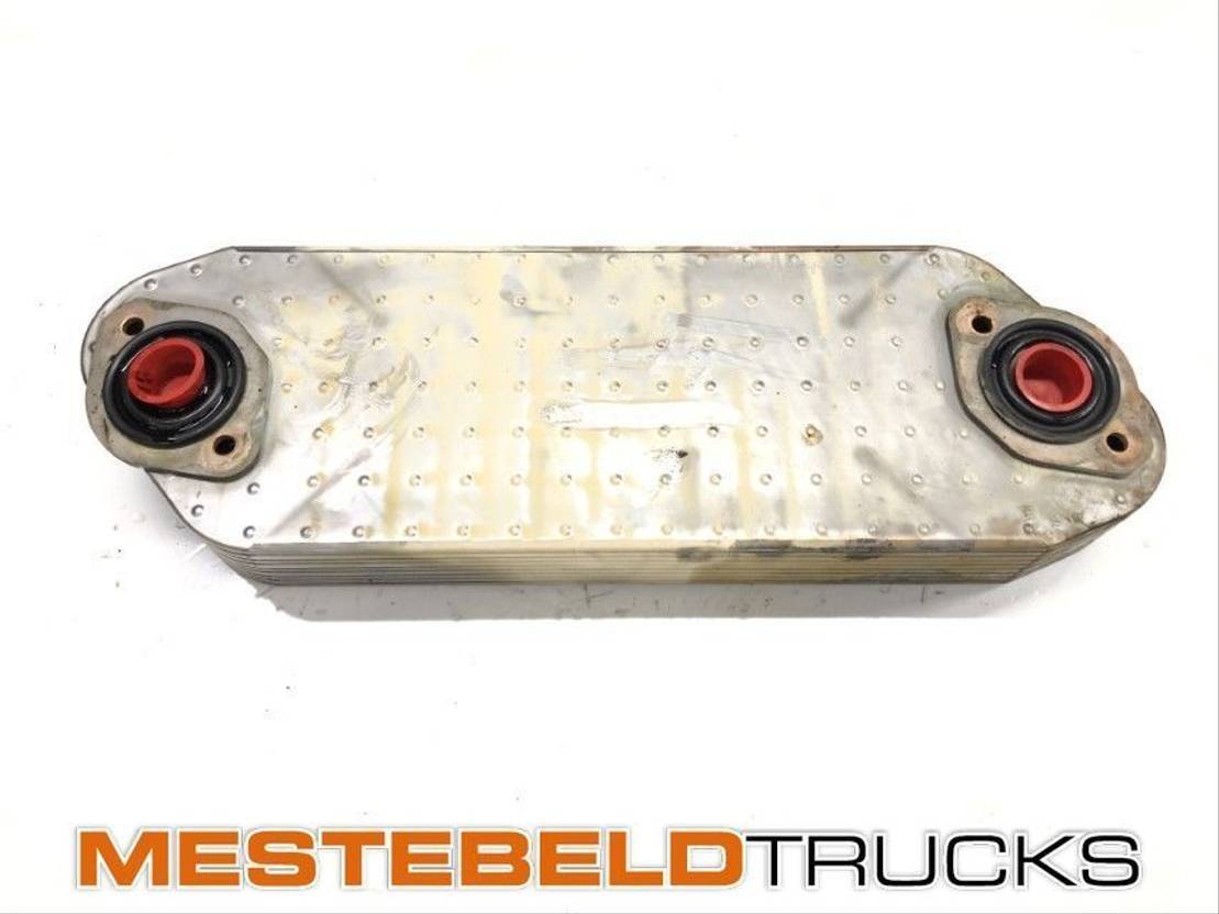 Volvo Oliekoeler D13K 500 - Motor og reservedele for Lastbil: billede 1 Volvo Oliekoeler D13K 500 - Motor og reservedele for Lastbil: billede 1