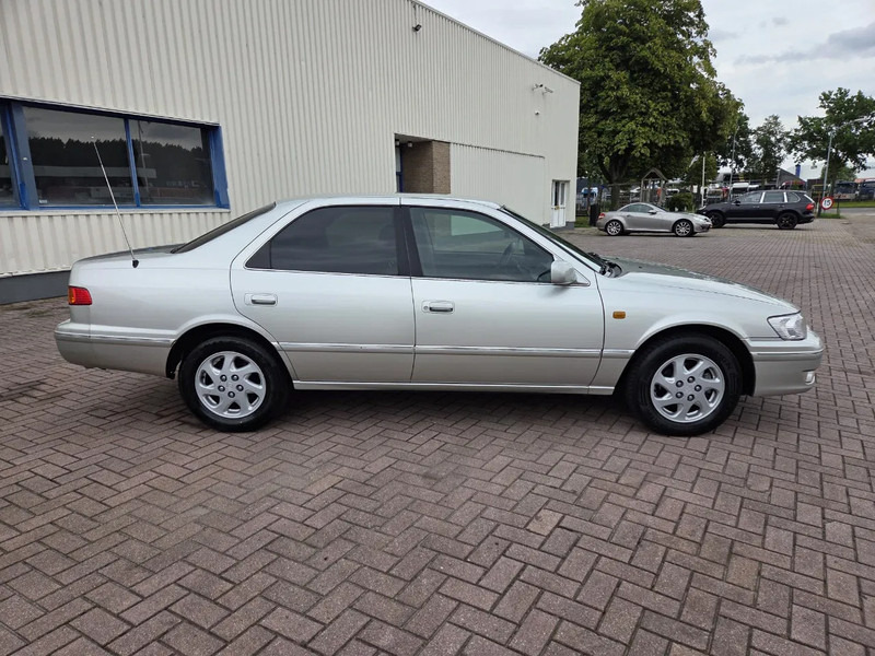 Toyota Camry 3.0 V6 24v // Automaat // leather Seats Cruise Control - Sedan: billede 2 Toyota Camry 3.0 V6 24v // Automaat // leather Seats Cruise Control - Sedan: billede 2