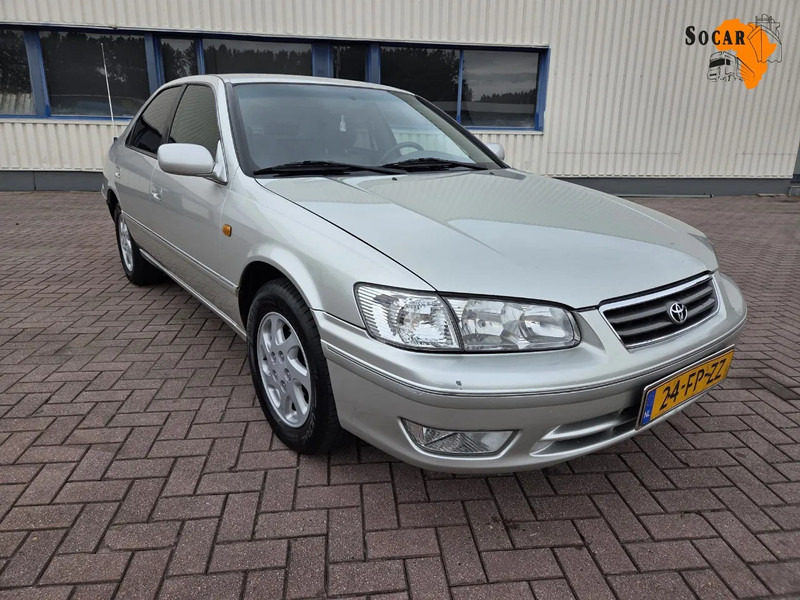 Toyota Camry 3.0 V6 24v // Automaat // leather Seats Cruise Control - Sedan: billede 1 Toyota Camry 3.0 V6 24v // Automaat // leather Seats Cruise Control - Sedan: billede 1