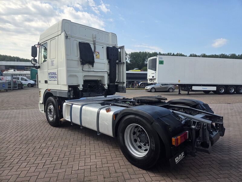 Trækker DAF XF 105.460 EURO 5 MANUAL GEARBOX: billede 8 Trækker DAF XF 105.460 EURO 5 MANUAL GEARBOX: billede 8
