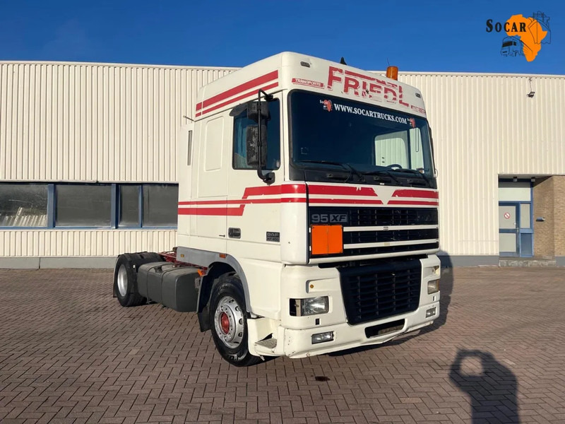 DAF XF 95.430 Manual-Gear Euro 3 - Trækker: billede 1 DAF XF 95.430 Manual-Gear Euro 3 - Trækker: billede 1