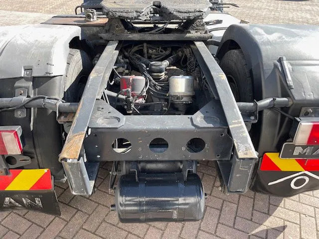 MAN 19.463 6 Cilinder Manual pomp EURO 2 - Trækker: billede 5 MAN 19.463 6 Cilinder Manual pomp EURO 2 - Trækker: billede 5