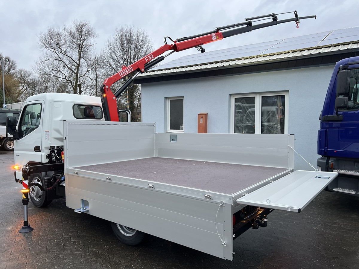 FUSO 3S15 Alu Pritsche 2.80m Ladekran Funk! - Ladbil: billede 1 FUSO 3S15 Alu Pritsche 2.80m Ladekran Funk! - Ladbil: billede 1