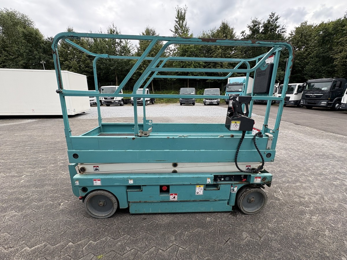 GENIE Haulotte Compact 8 baugleich GS 2032 sofort verf - Sakselift: billede 3 GENIE Haulotte Compact 8 baugleich GS 2032 sofort verf - Sakselift: billede 3