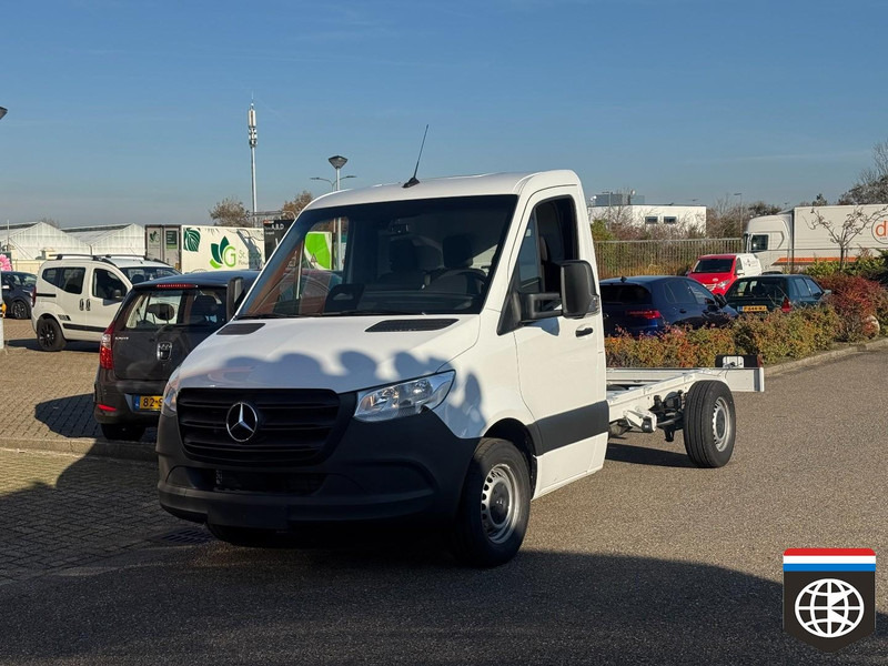 Mercedes-Benz Sprinter 315 CDi CHASSIS WB 3670 - AUTOMAAT NAVIGATIE *** BPM VRIJ !! - Varebil: billede 3 Mercedes-Benz Sprinter 315 CDi CHASSIS WB 3670 - AUTOMAAT NAVIGATIE *** BPM VRIJ !! - Varebil: billede 3