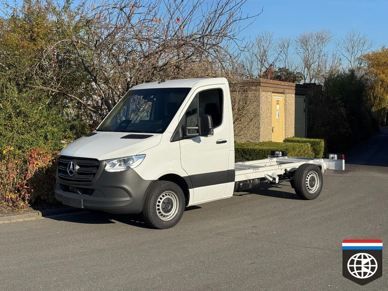 Mercedes-Benz Sprinter 315 CDi CHASSIS WB 3670 - AUTOMAAT NAVIGATIE *** BPM VRIJ !! - Varebil: billede 1 Mercedes-Benz Sprinter 315 CDi CHASSIS WB 3670 - AUTOMAAT NAVIGATIE *** BPM VRIJ !! - Varebil: billede 1