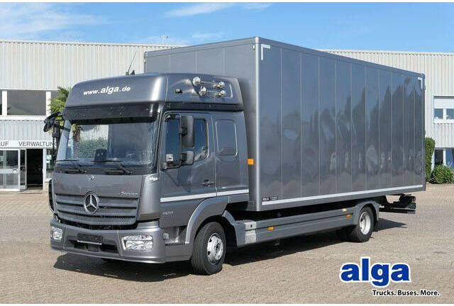 Mercedes-Benz 823 L Atego 4x2, Möbel, Filz, AHK, 2x Bett,Klima - Lastbil varevogn: billede 1 Mercedes-Benz 823 L Atego 4x2, Möbel, Filz, AHK, 2x Bett,Klima - Lastbil varevogn: billede 1