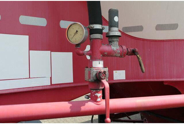 SPITZER SF 2739 / 2P, 39m³, Gelenkt, 2 Kammern, BPW, ZSA - Tanksættevogn: billede 3 SPITZER SF 2739 / 2P, 39m³, Gelenkt, 2 Kammern, BPW, ZSA - Tanksættevogn: billede 3