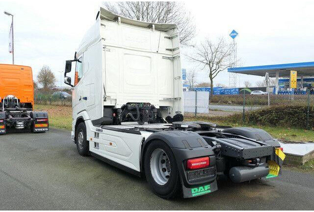 DAF XG 530 FT 4x2, Intarder, 2x Tank, Standklima - Trækker: billede 3 DAF XG 530 FT 4x2, Intarder, 2x Tank, Standklima - Trækker: billede 3