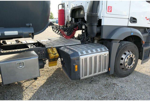 Mercedes-Benz 1846 Actros 4x2, Hydr., ADR, Leicht, Klima, Navi - Trækker: billede 5 Mercedes-Benz 1846 Actros 4x2, Hydr., ADR, Leicht, Klima, Navi - Trækker: billede 5