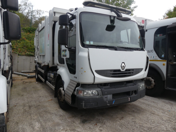 REF:8402 - Camion poubelle Renault Midlum (2013-147.276 km)(VIN:VF644AHL000007224) - Affaldsmaskine: billede 2 REF:8402 - Camion poubelle Renault Midlum (2013-147.276 km)(VIN:VF644AHL000007224) - Affaldsmaskine: billede 2