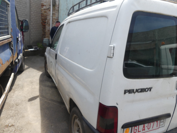 Utilitaire Peugeot Partner (1999-186.581 km) - Bil: billede 5 Utilitaire Peugeot Partner (1999-186.581 km) - Bil: billede 5