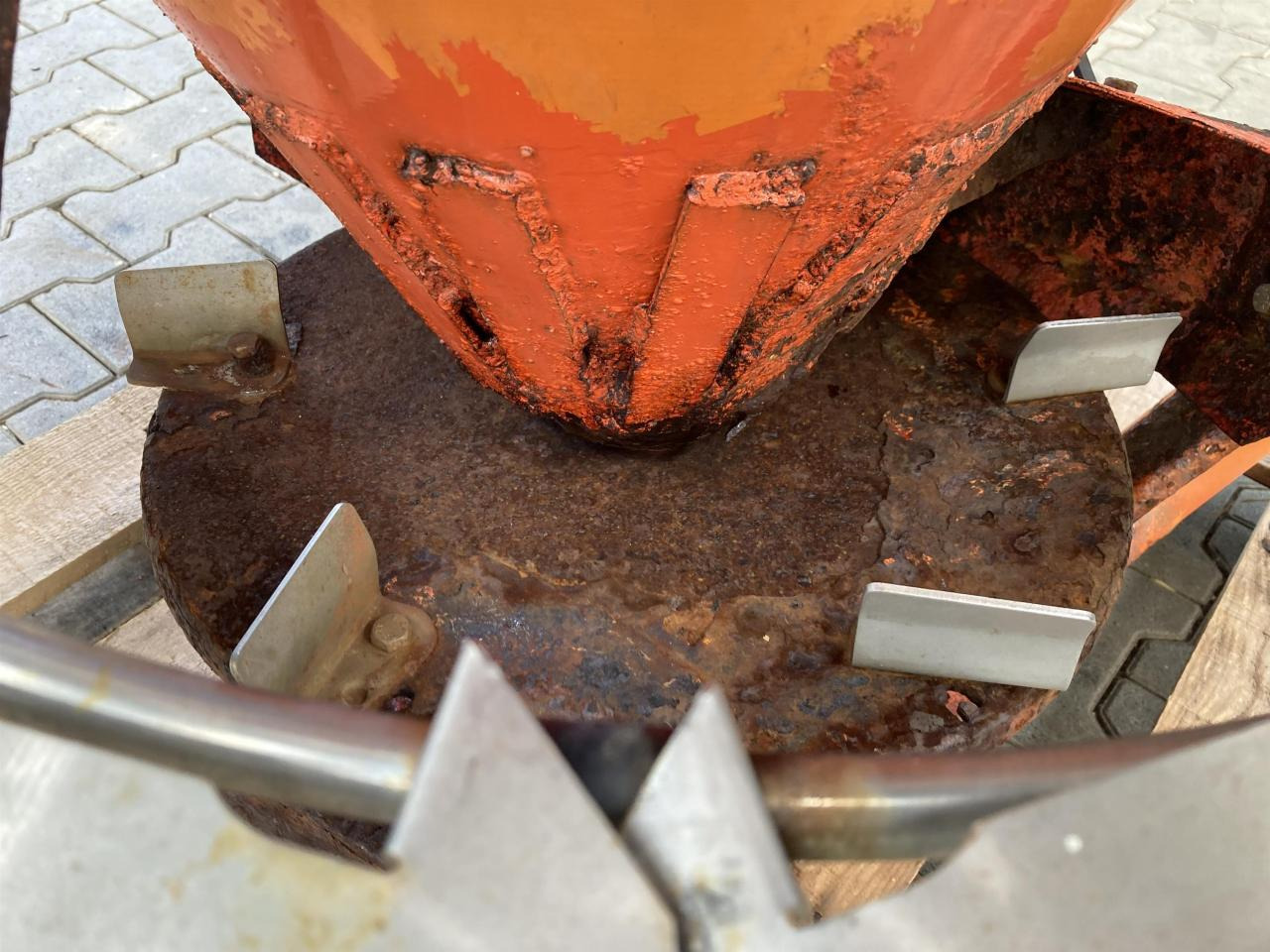 Amazone EK-S 260 - Gødningsspreder: billede 4 Amazone EK-S 260 - Gødningsspreder: billede 4