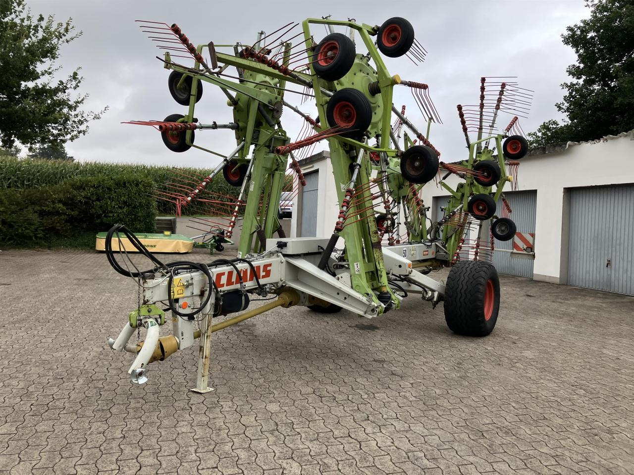 CLAAS Liner 3000 - Høvender: billede 2 CLAAS Liner 3000 - Høvender: billede 2
