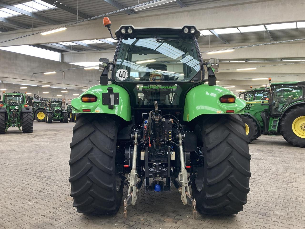 Deutz-Fahr 7210 TTV - Traktor: billede 4 Deutz-Fahr 7210 TTV - Traktor: billede 4
