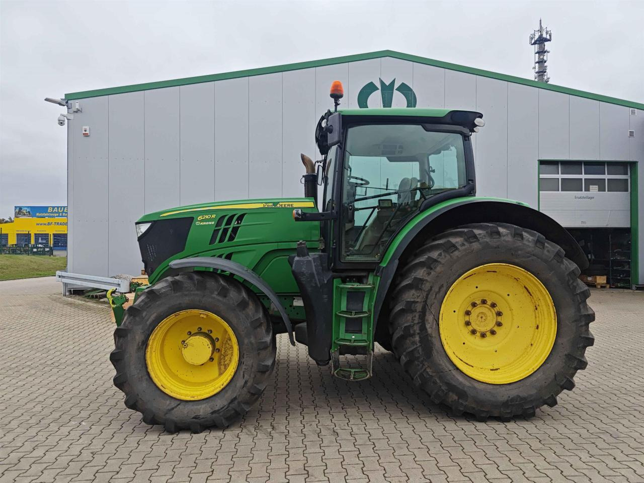 John Deere 6210R - Traktor: billede 2 John Deere 6210R - Traktor: billede 2