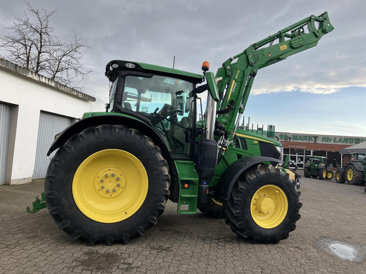 John Deere 6R 155 - Traktor: billede 1 John Deere 6R 155 - Traktor: billede 1