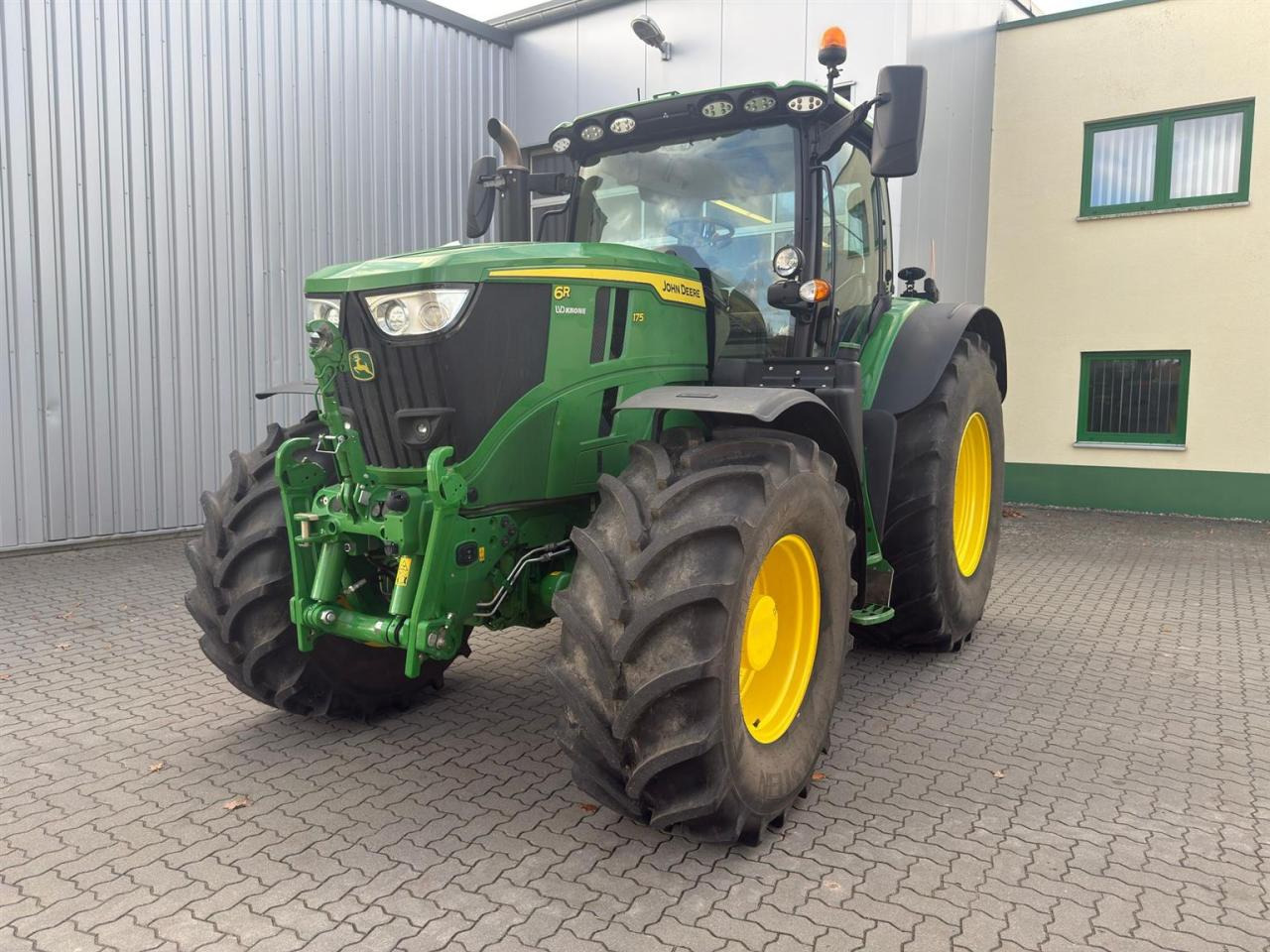 John Deere 6R 175 - Traktor: billede 3 John Deere 6R 175 - Traktor: billede 3