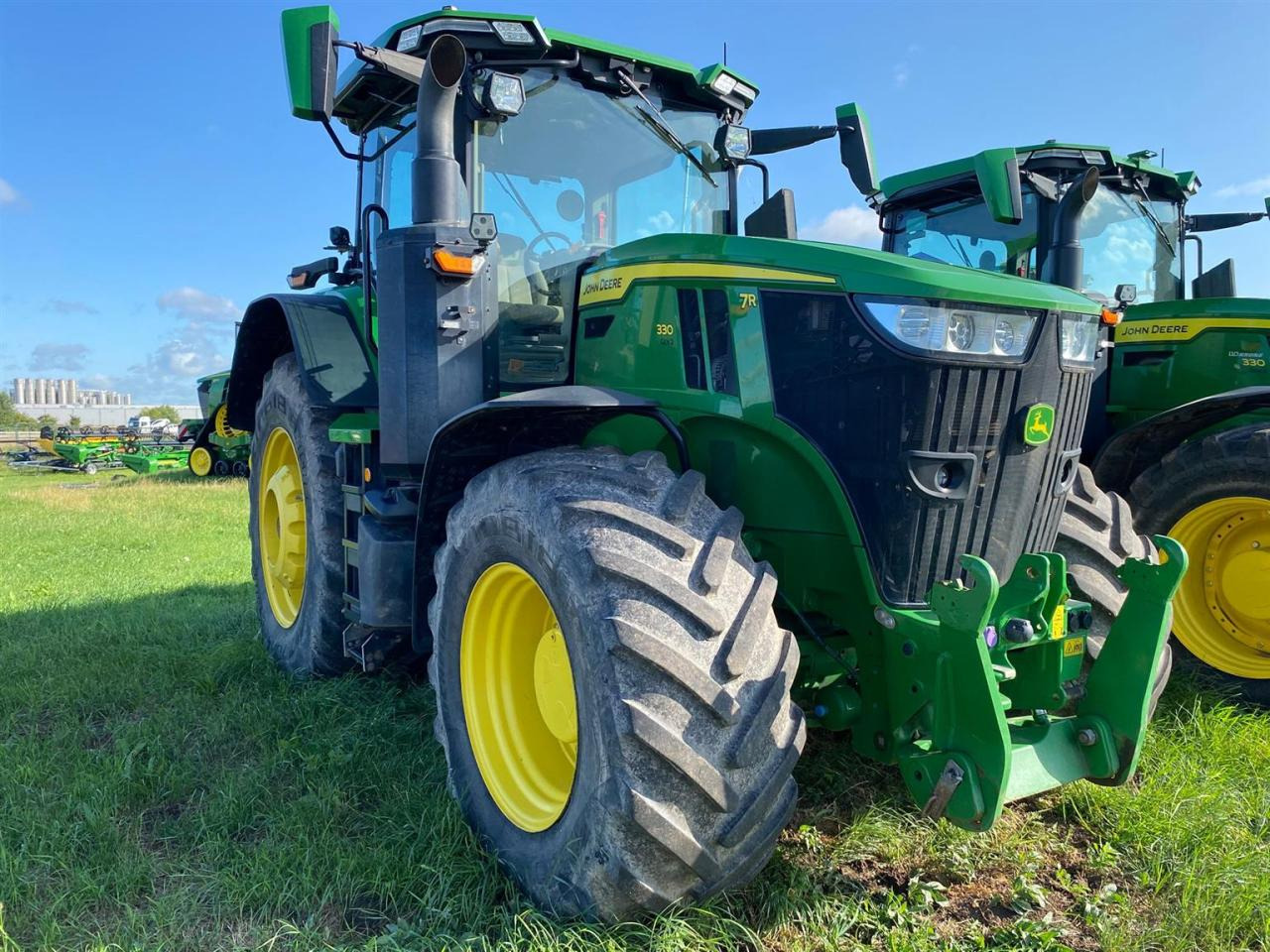 John Deere 7R 330 - Traktor: billede 2 John Deere 7R 330 - Traktor: billede 2