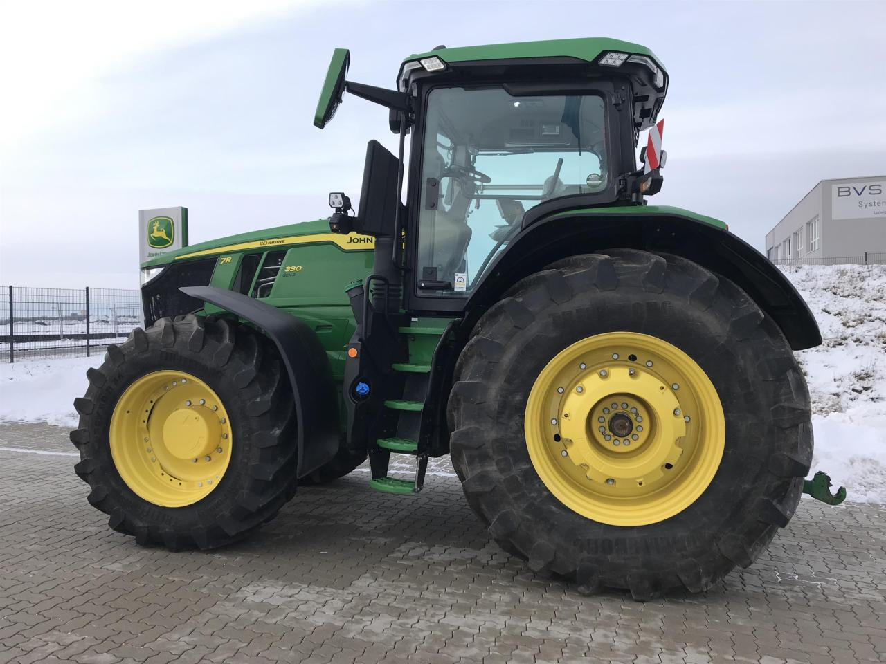 John Deere 7R 330 - Traktor: billede 1 John Deere 7R 330 - Traktor: billede 1
