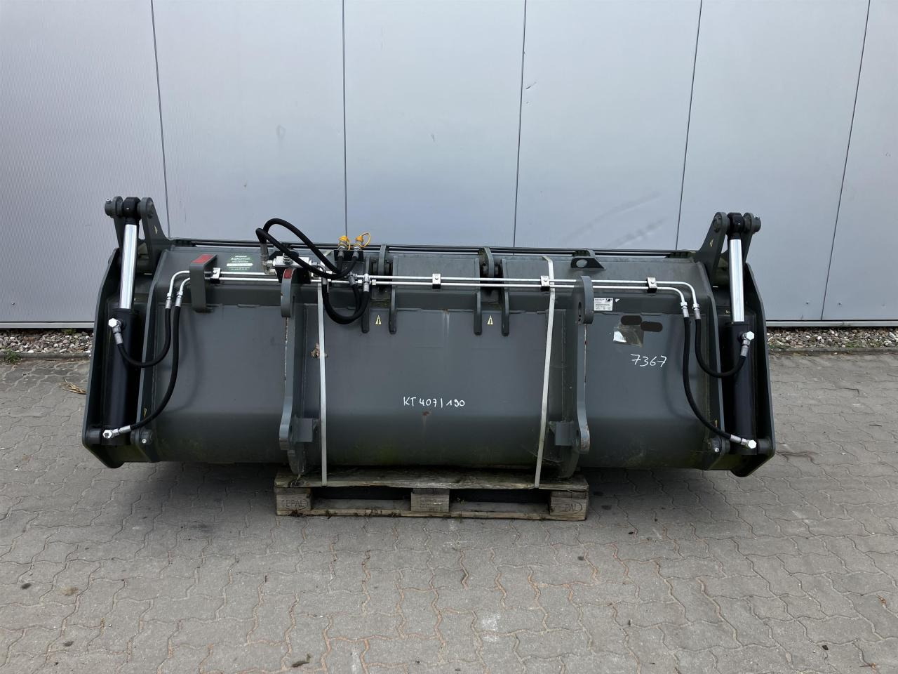 Kramer 2400 mm - Skovl: billede 3 Kramer 2400 mm - Skovl: billede 3