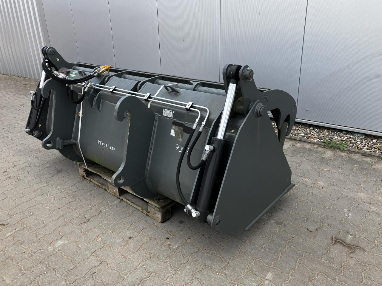 Kramer 2400 mm - Skovl: billede 4 Kramer 2400 mm - Skovl: billede 4