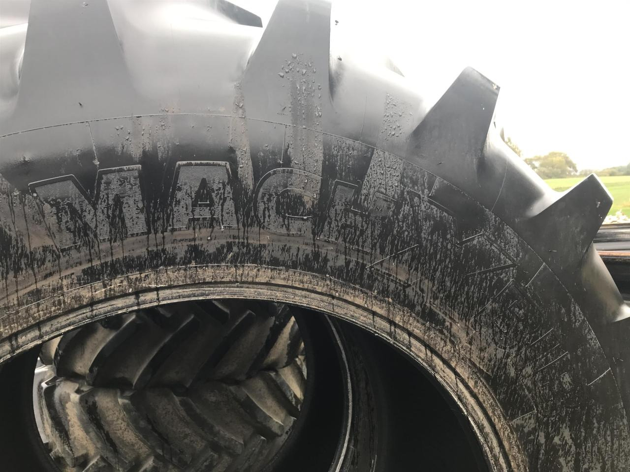 Leje en Michelin 710/70R42 Michelin 710/70R42: billede 6