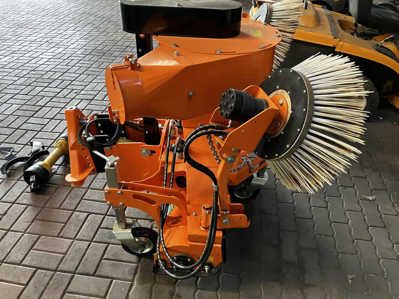 Matev MRM-120 AS Laubsaugdüse - Utility/ Speciel maskine: billede 4 Matev MRM-120 AS Laubsaugdüse - Utility/ Speciel maskine: billede 4