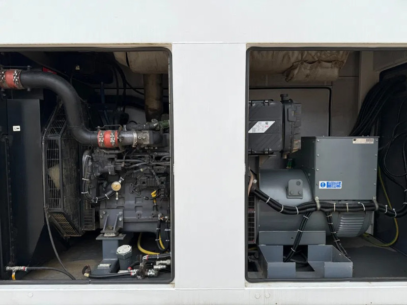 Cummins QSL9-G8 Stamford 300 kVA Supersilent Rental generatorset - Strømgenerator: billede 5 Cummins QSL9-G8 Stamford 300 kVA Supersilent Rental generatorset - Strømgenerator: billede 5