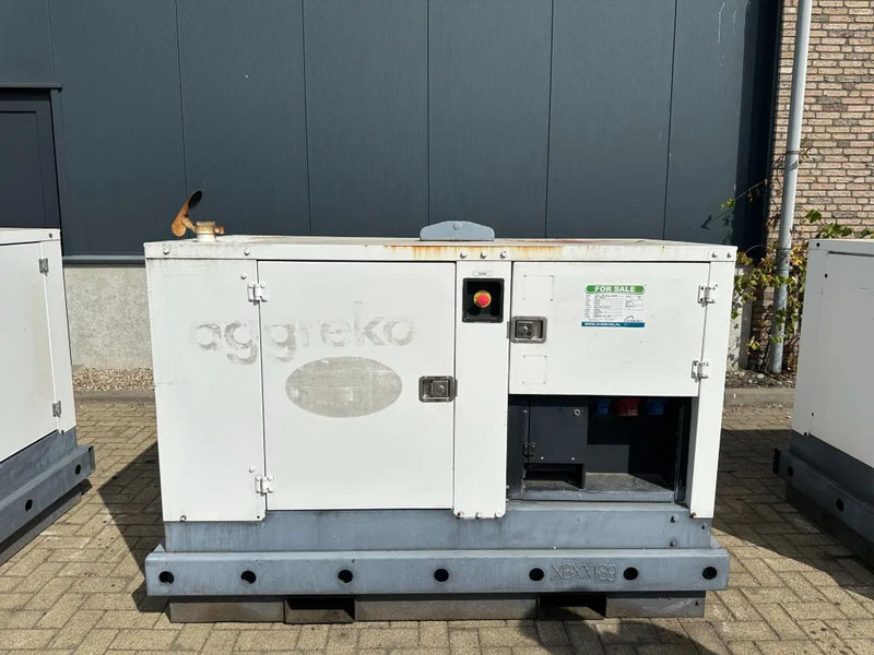 Iveco FPT F32 AM1A Leroy Somer 32 kVA Silent generatorset 216 hours ! - Strømgenerator: billede 1 Iveco FPT F32 AM1A Leroy Somer 32 kVA Silent generatorset 216 hours ! - Strømgenerator: billede 1