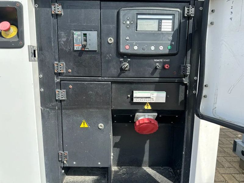 Iveco FPT F32 AM1A Leroy Somer 32 kVA Silent generatorset 408 hours ! - Strømgenerator: billede 2 Iveco FPT F32 AM1A Leroy Somer 32 kVA Silent generatorset 408 hours ! - Strømgenerator: billede 2