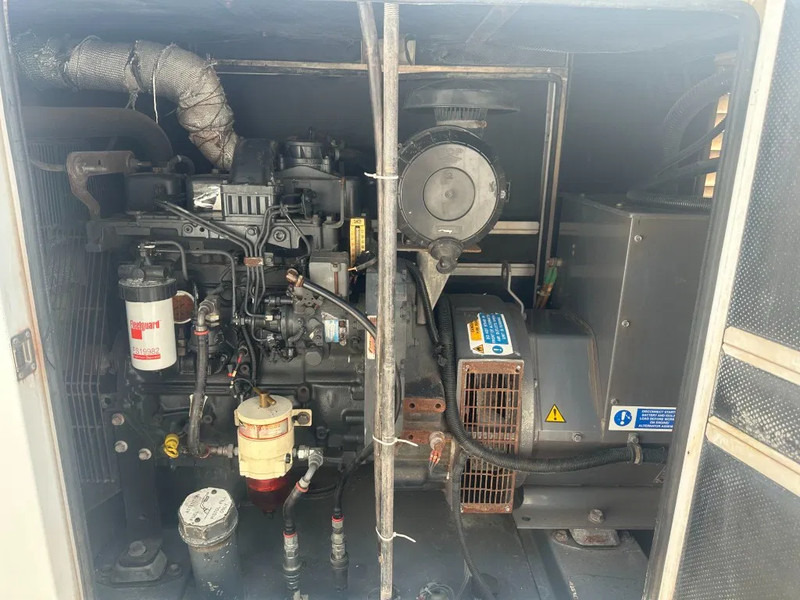 Iveco FPT NEF45 SM1A.A004 Stamford 60 kVA Silent Rental generatorset - Strømgenerator: billede 4 Iveco FPT NEF45 SM1A.A004 Stamford 60 kVA Silent Rental generatorset - Strømgenerator: billede 4