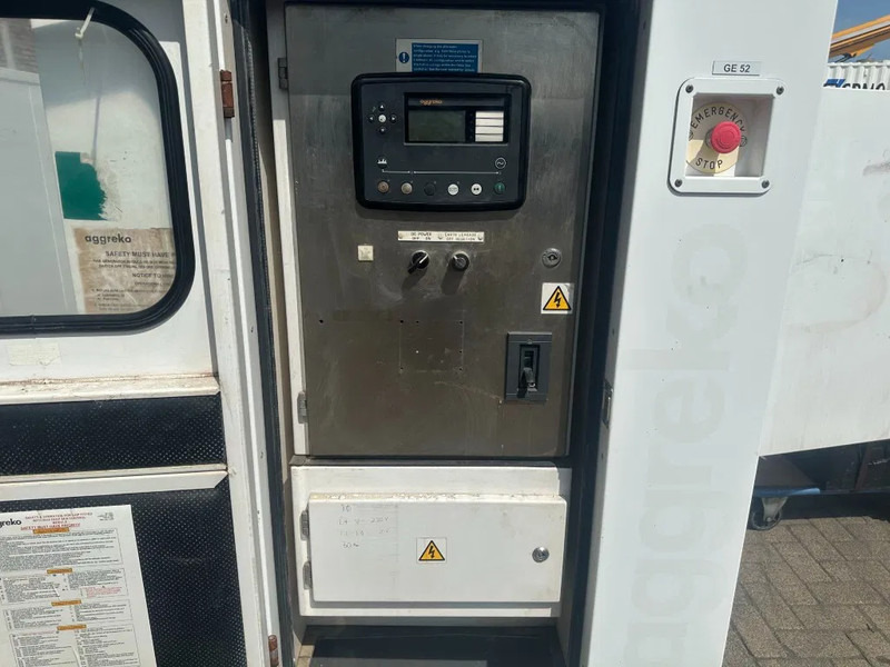 Iveco FPT NEF45 SM1A.A004 Stamford 60 kVA Silent Rental generatorset - Strømgenerator: billede 3 Iveco FPT NEF45 SM1A.A004 Stamford 60 kVA Silent Rental generatorset - Strømgenerator: billede 3