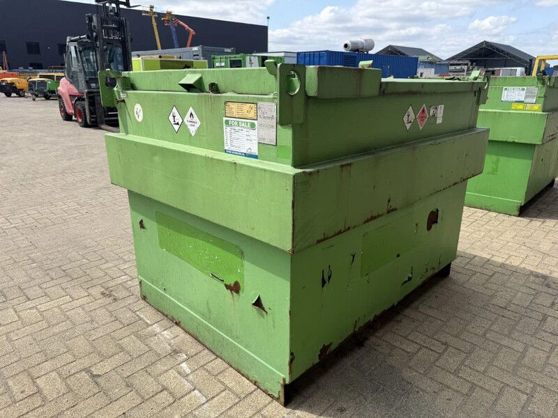 Kiwa IBC Steenbergen IBC Dieseltank 2000 liter met handpomp Milieutank Fuel Tank - Skibscontainer: billede 5 Kiwa IBC Steenbergen IBC Dieseltank 2000 liter met handpomp Milieutank Fuel Tank - Skibscontainer: billede 5
