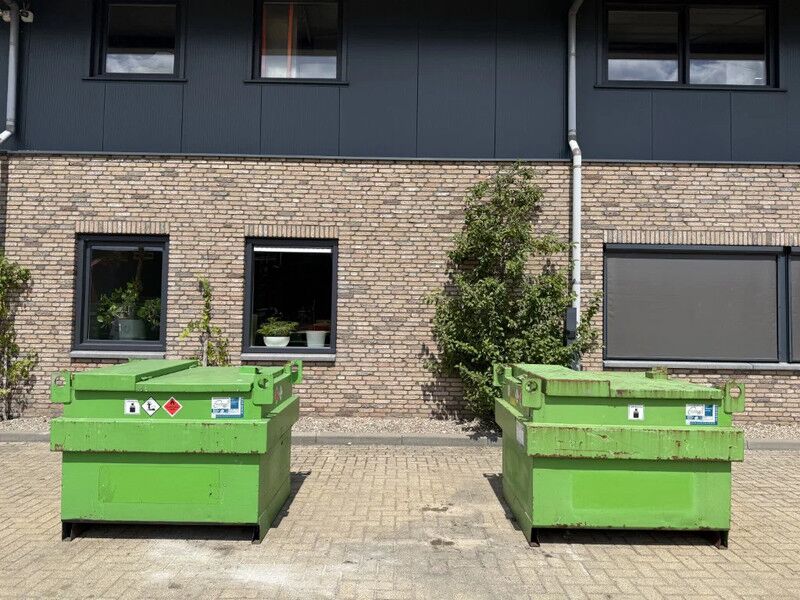 Kiwa IBC Steenbergen IBC Dieseltank 750 liter Milieutank met handpomp - Skibscontainer: billede 2 Kiwa IBC Steenbergen IBC Dieseltank 750 liter Milieutank met handpomp - Skibscontainer: billede 2
