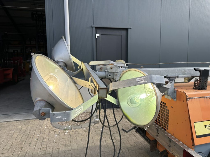 Kubota D905 Allmand Mobiele Lichtmast Aggregaat Light Tower 8.1 meter - Lystårn: billede 2 Kubota D905 Allmand Mobiele Lichtmast Aggregaat Light Tower 8.1 meter - Lystårn: billede 2